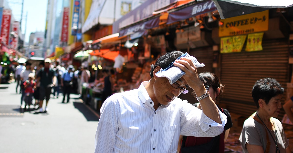 extreme heat hits japan